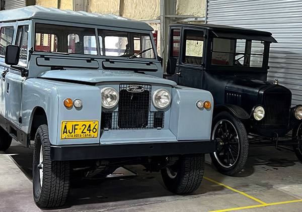 Photo of Land Rover and Model T